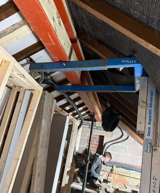 Building structure during alterations